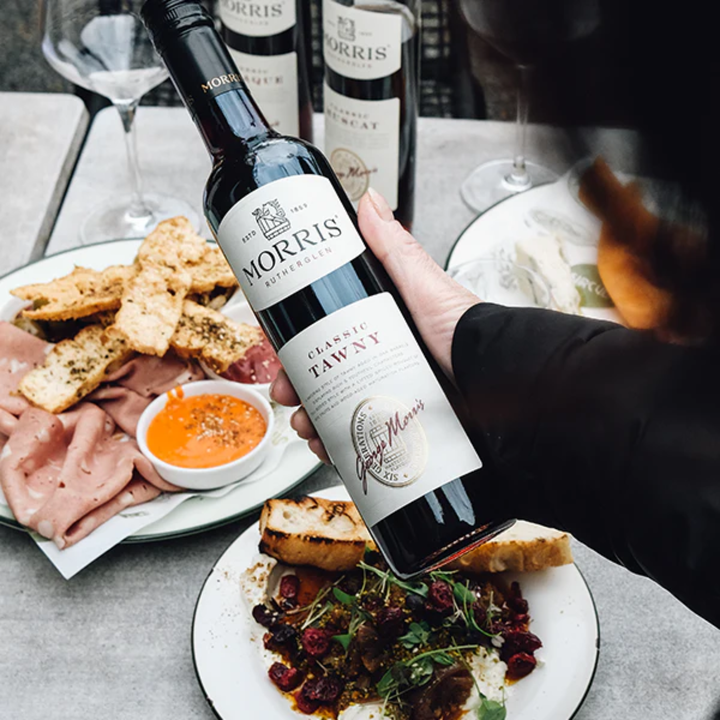 Morris_Classic_Tawny_Port_bottle